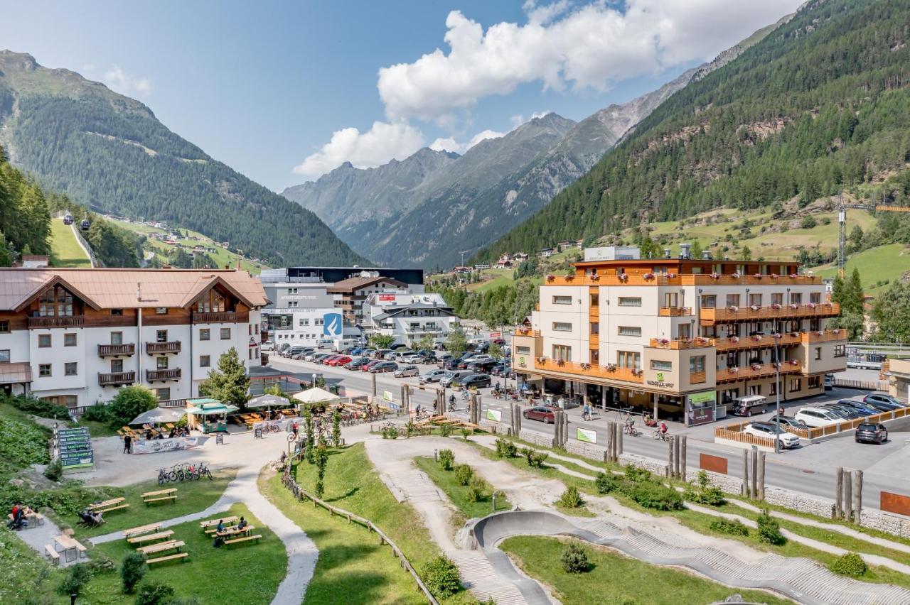 Hotel Backelar Wirt Superior Sölden Buitenkant foto