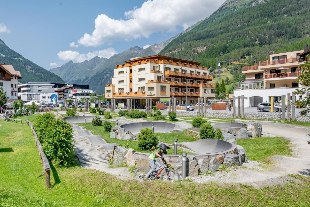 Hotel Backelar Wirt Superior Sölden Buitenkant foto